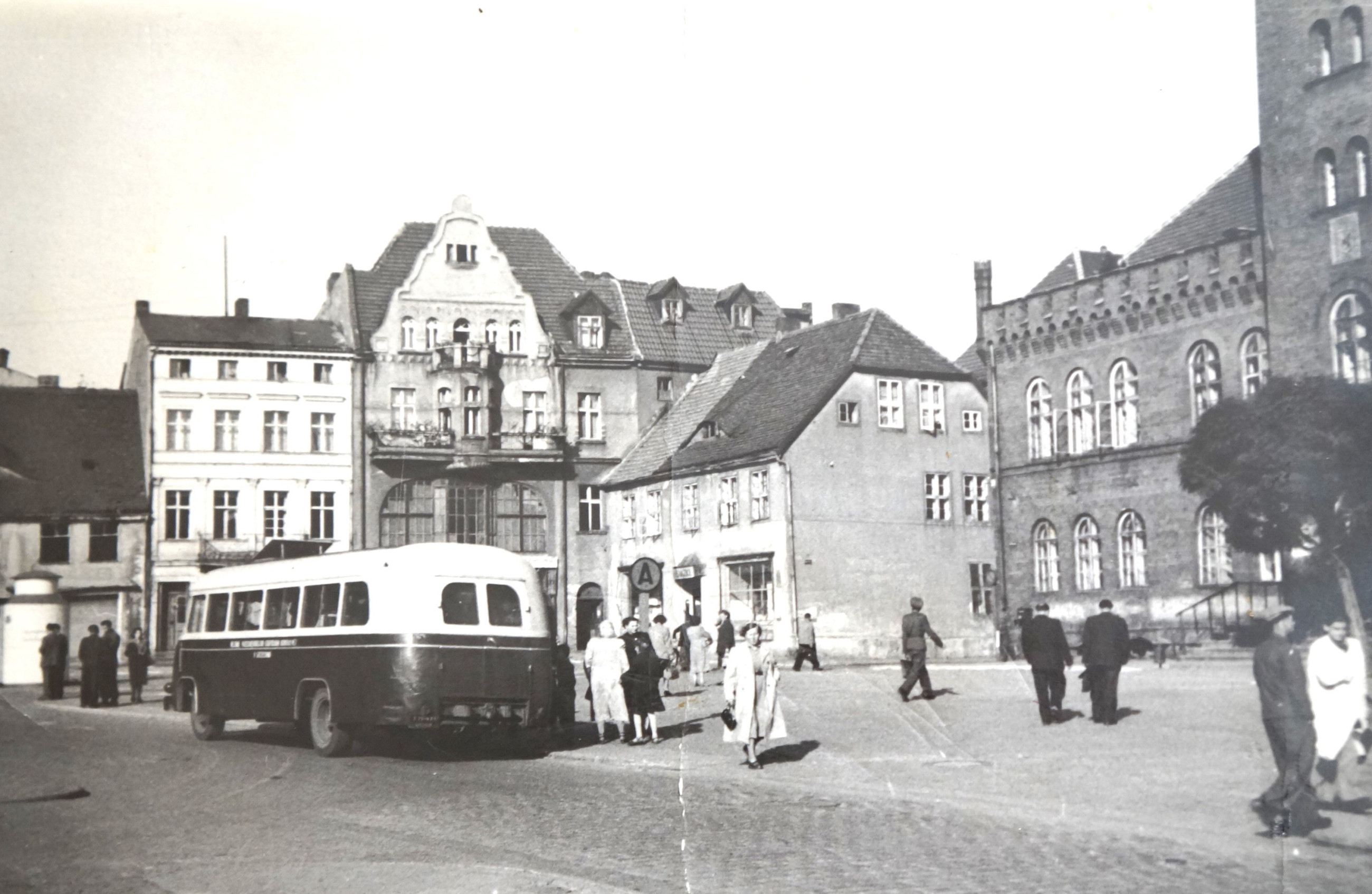 Komunikacja miejska w Szczecinku 1956-2026